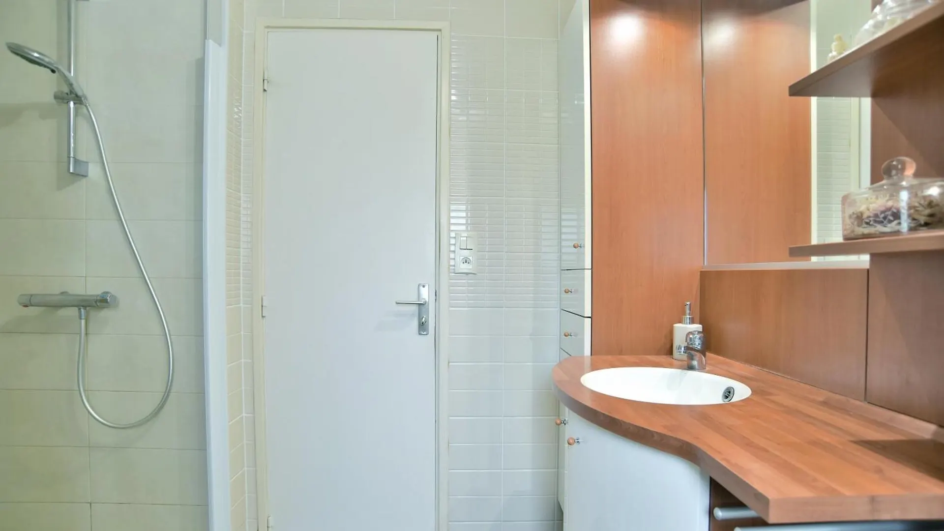 Holiday home Chez Marie-Celine - Maison Avec Jacuzzi A 20 Min Du Val Andre Plestan